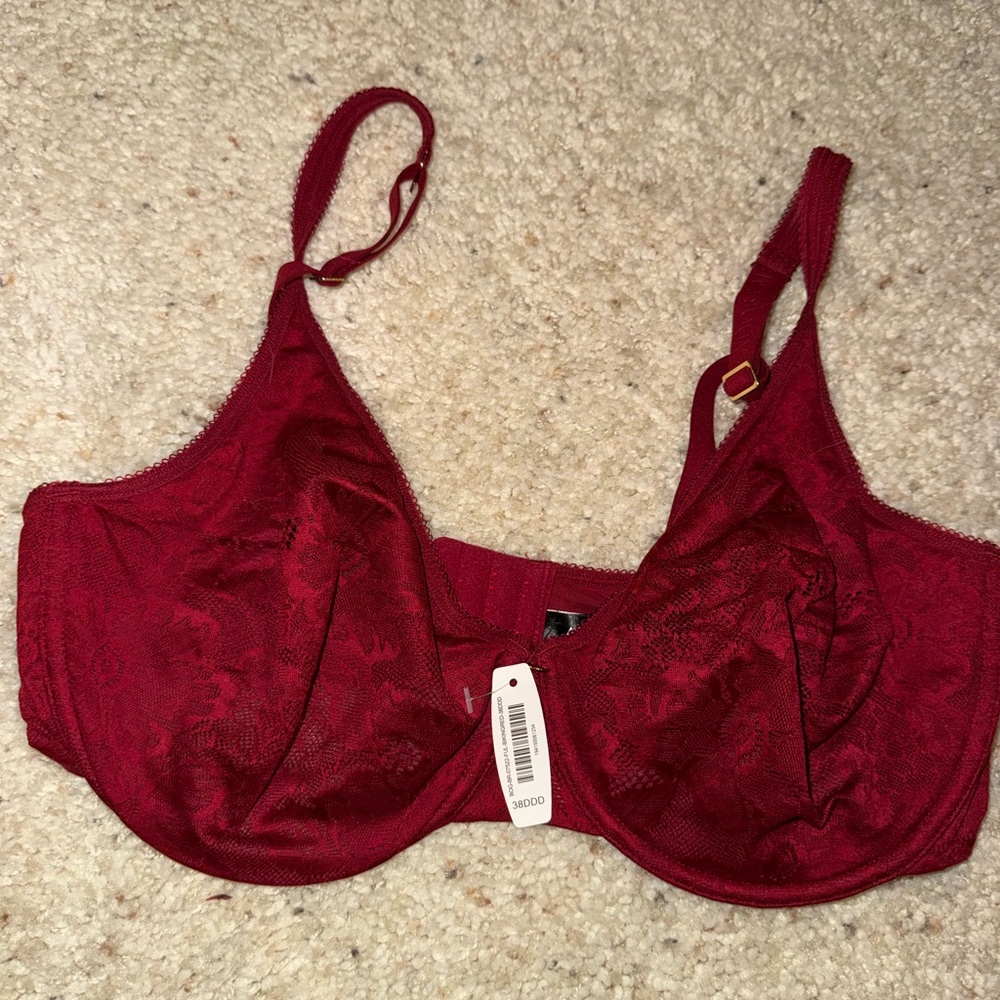 Elegant Red Lace Bra